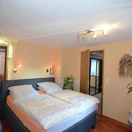 Holiday Home With Garden Neustadt am Rennsteig Exterior photo
