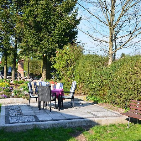 Holiday Home With Garden Neustadt am Rennsteig Exterior photo