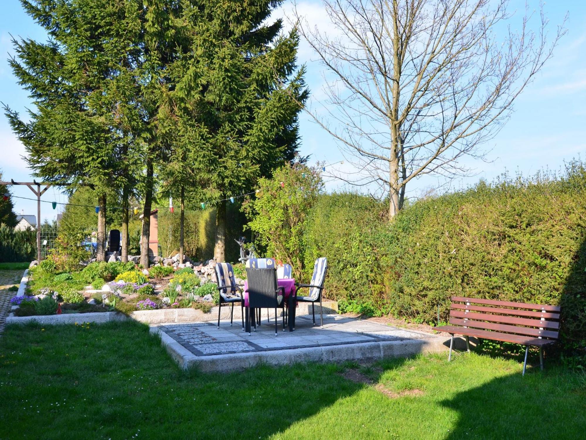 Holiday Home With Garden Neustadt am Rennsteig Exterior photo